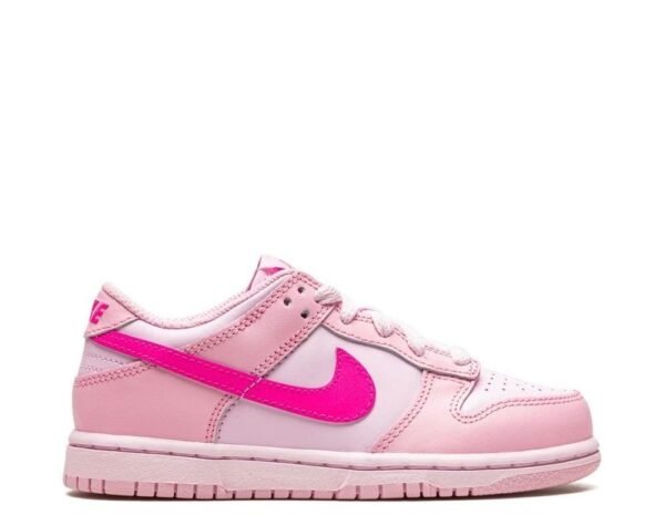 Nike Dunk Low Triple Pink