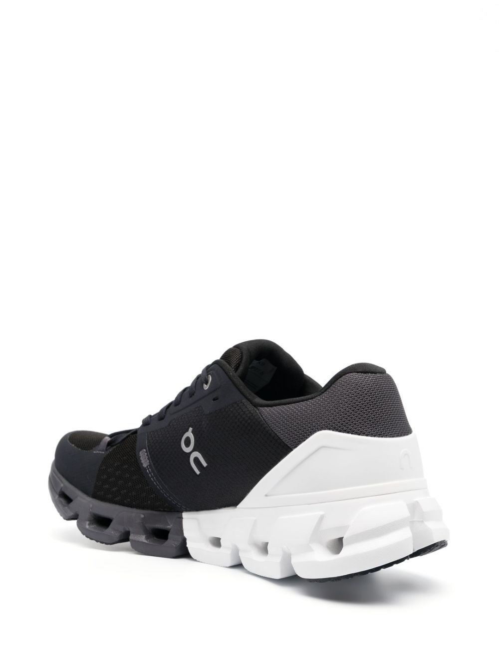 On Running Cloudflyer 4 Black White Image 3