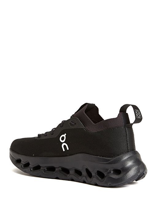 On Running Cloudtilt LOEWE All Black Image 3