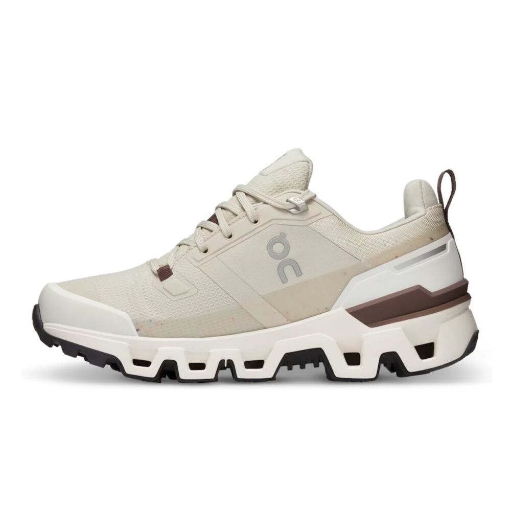 On Running Cloundwander Waterproof Sand Ivory Image 4