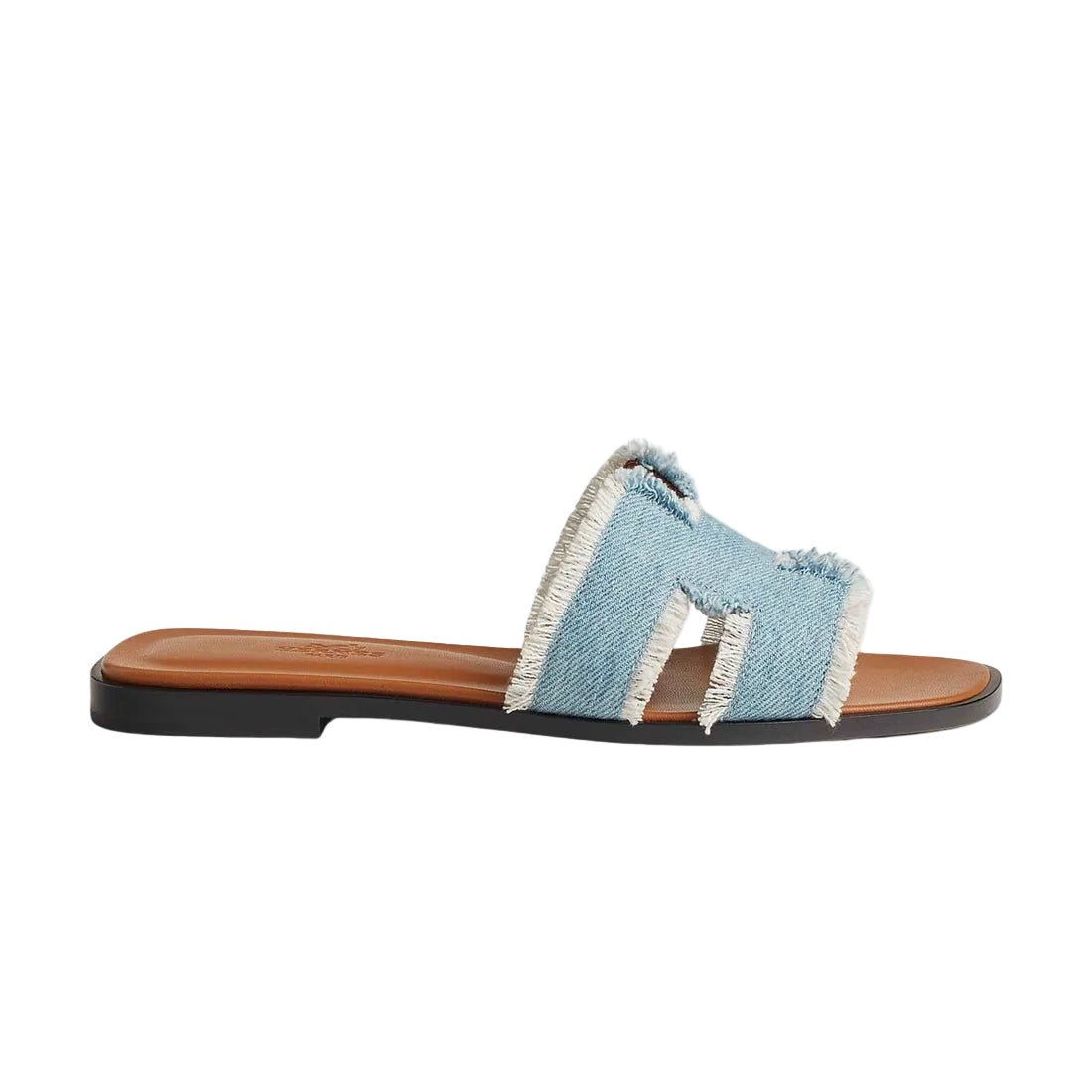 hermes-oran-sandal-fringed-denim-bleu-clair-side-view_663c3950-8715-4679-a171-f90c135bcecd.jpg